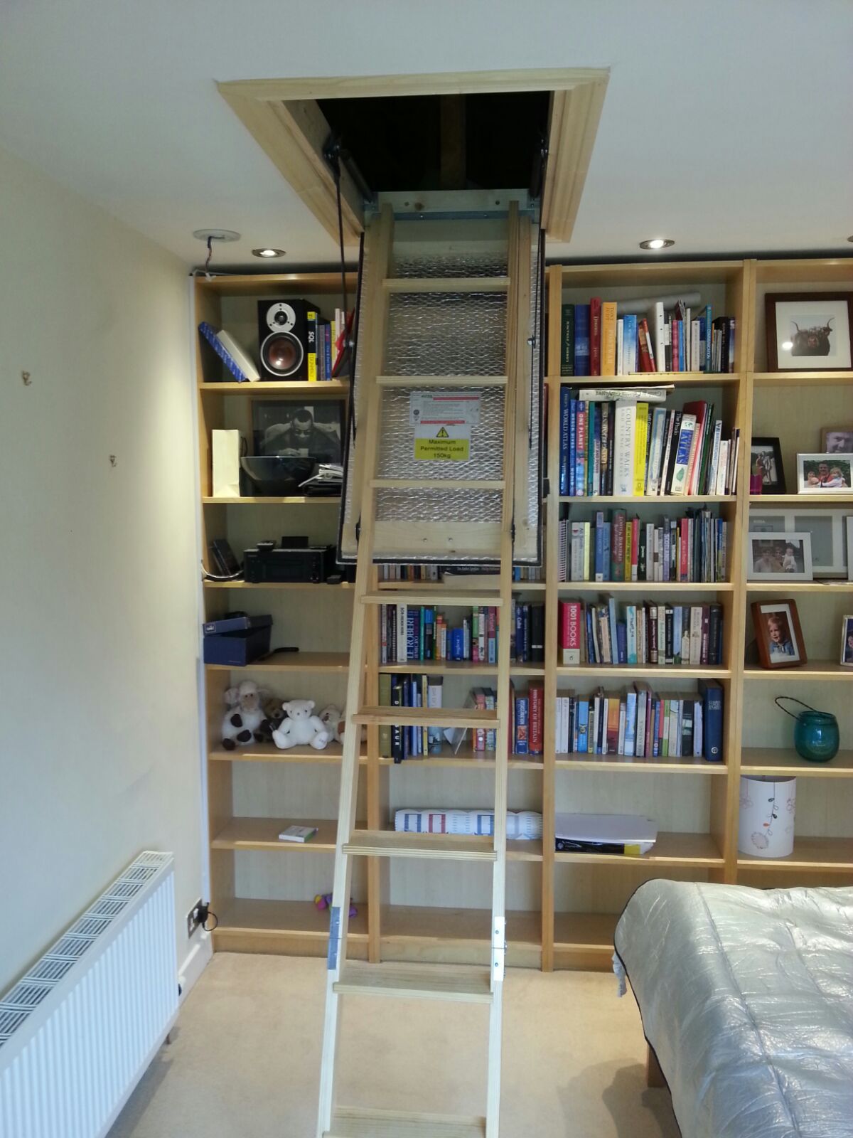 R & D Loft Ladders are a family run business covering Glasgow, Edinburgh and all areas of Scotland