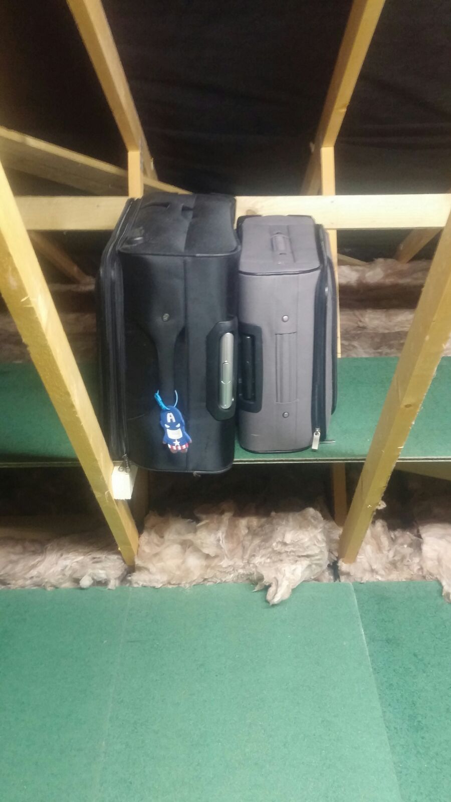 R & D Loft Ladders are a family run business covering Glasgow, Edinburgh and all areas of Scotland