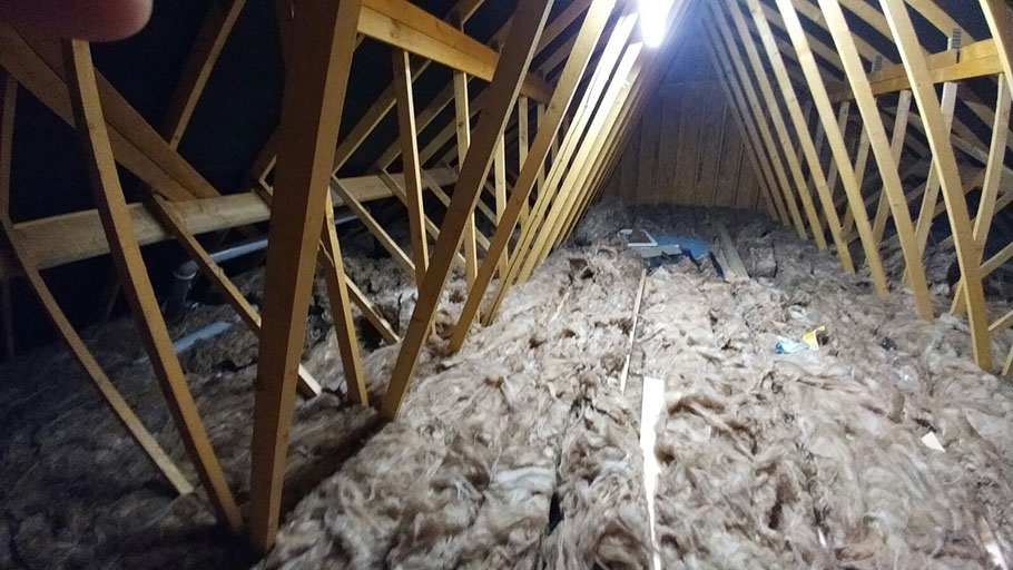 R & D Loft Ladders are a family run business covering Glasgow, Edinburgh and all areas of Scotland