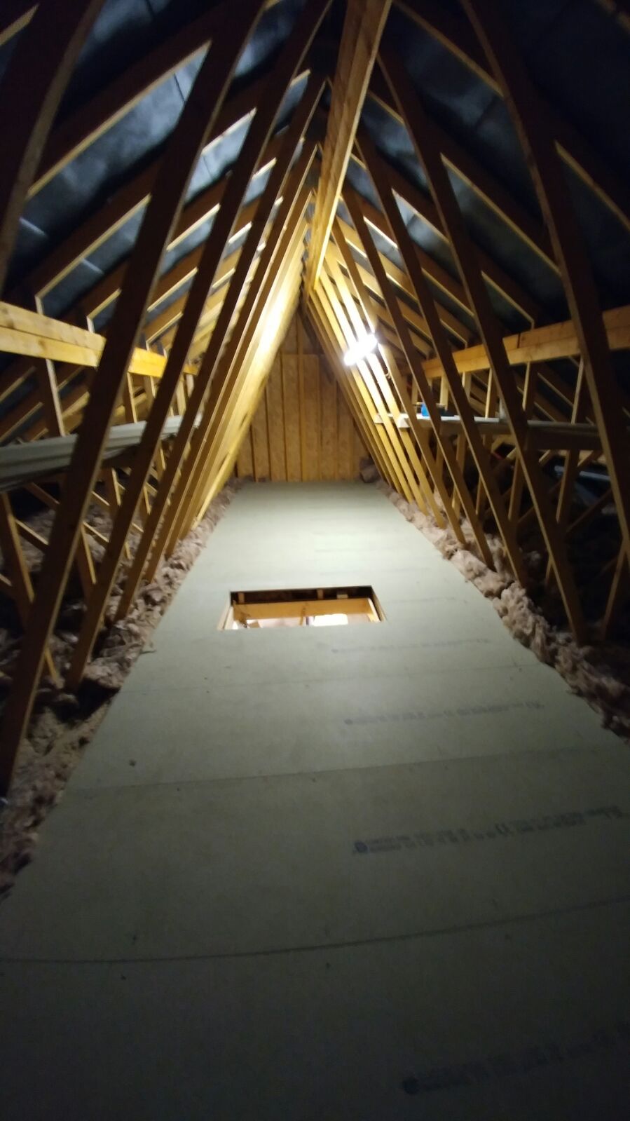 R & D Loft Ladders are a family run business covering Glasgow, Edinburgh and all areas of Scotland